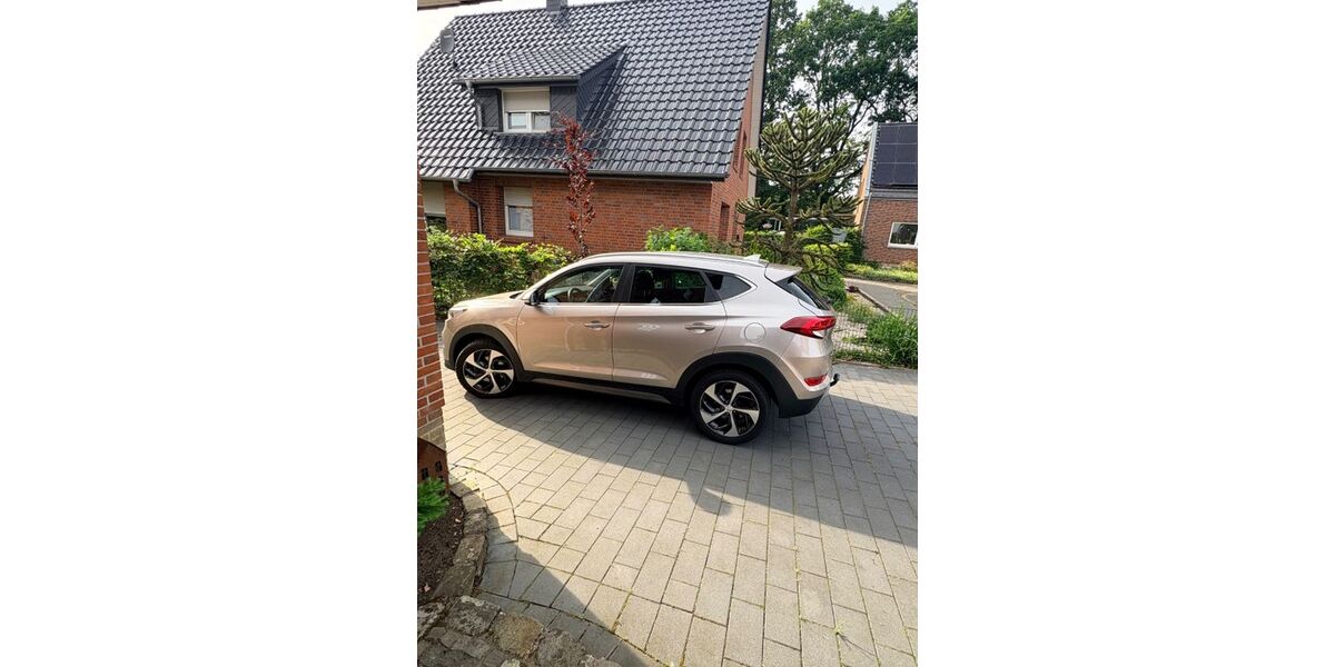 Hyundai TUCSON 79.000 km 14.900 &euro; Wettringen 48493