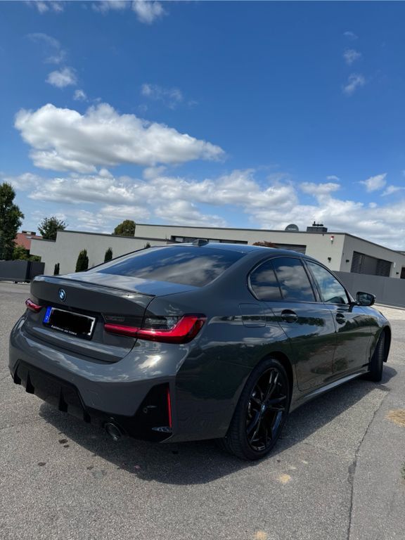 320