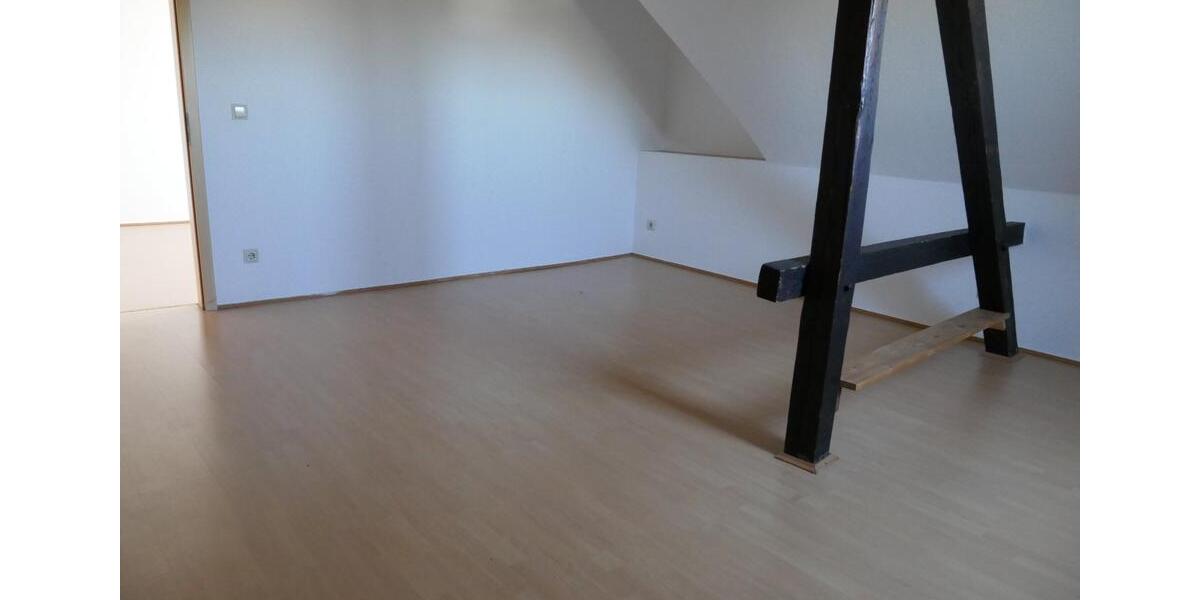Dachgeschoßwohnung Taucha - 3 Zimmer, 80 m&sup2;, 580&euro; | Angebot:25305119