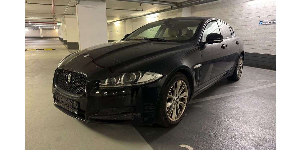 Jaguar XF 271.500 km 4.250 &euro; Aschheim 85609