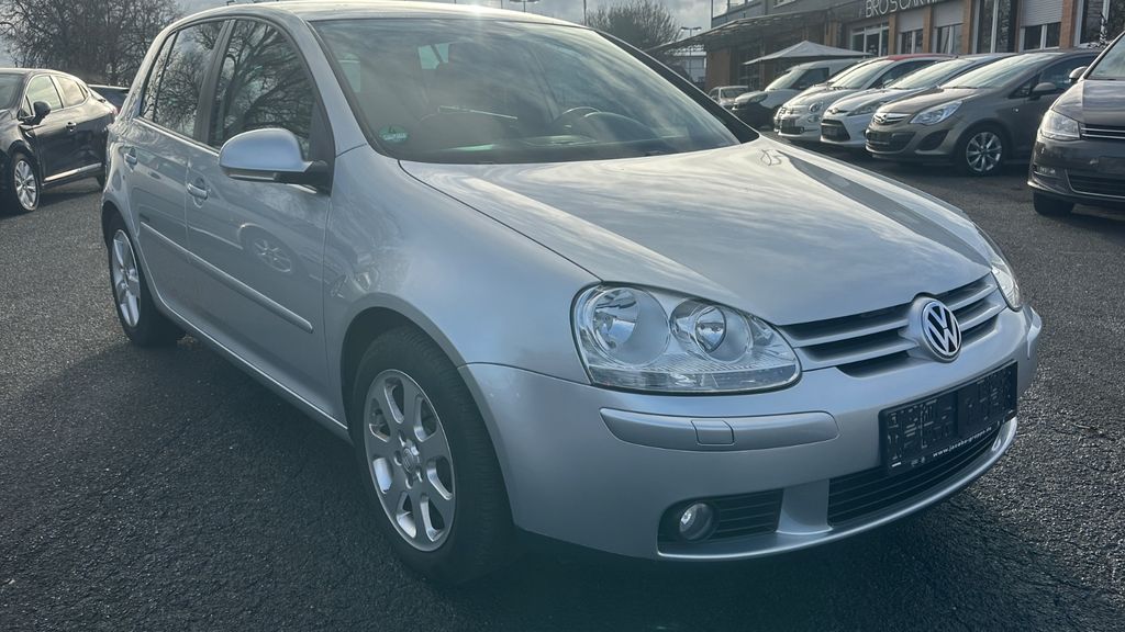 VW Golf 187.000 km 4.900 &euro; Euskirchen 53879