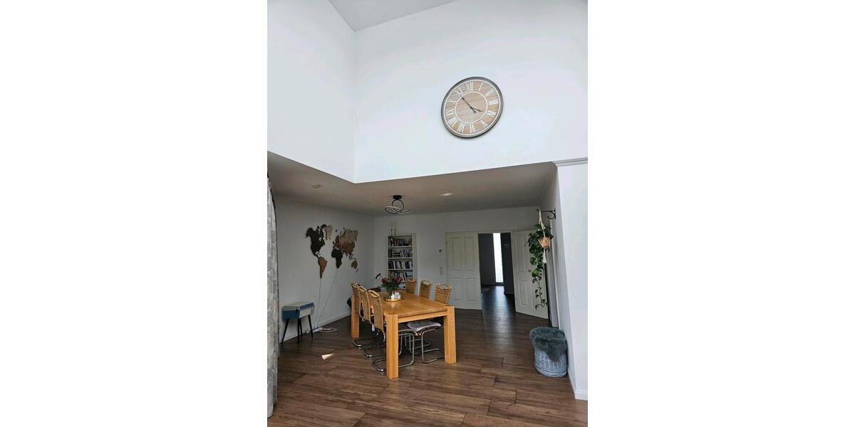 Bungalow Schneverdingen - 7 Zimmer, 220 m&sup2;, 560.000&euro; | Angebot:23571188