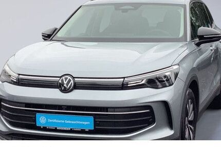 VW Tiguan 9.916 km 38.590 € Salzkotten 33154