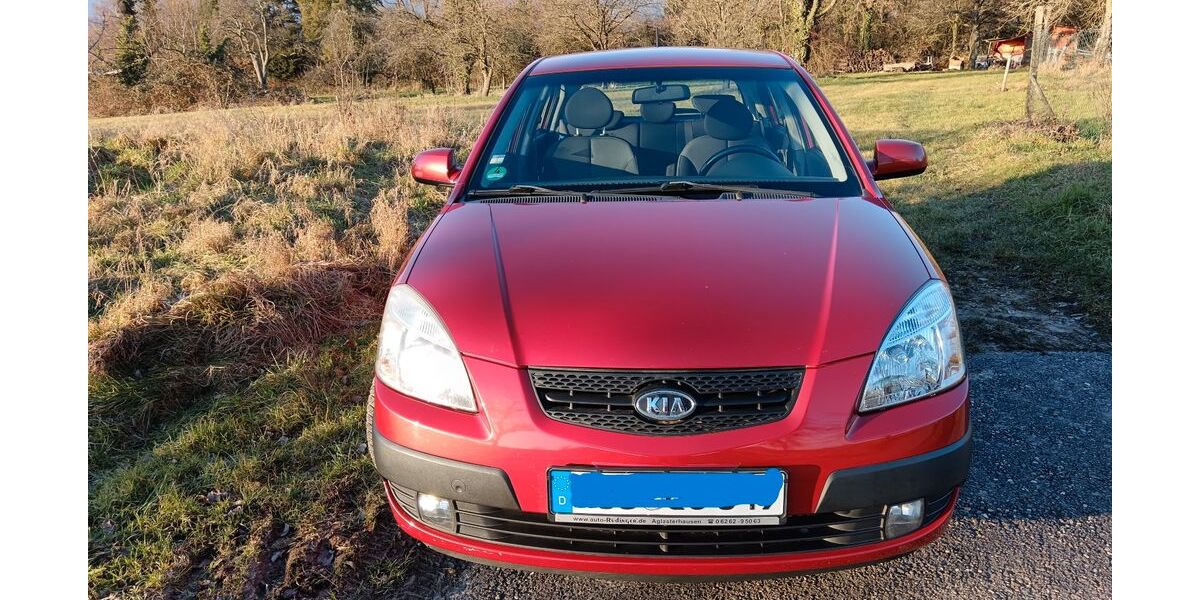 Kia Rio 196.000 km 1.800 &euro; Aglasterhausen 74858