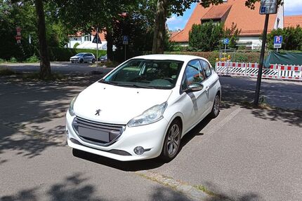 Peugeot 208 138.679 km 6.190 &euro; Karlsfeld 85757