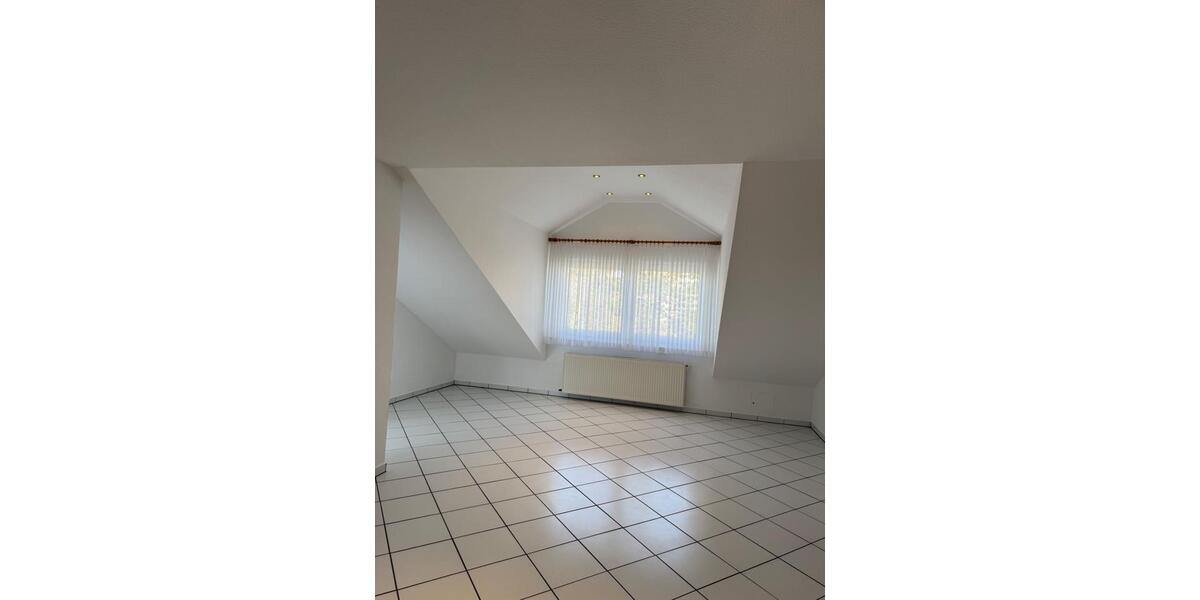 Dachgeschoßwohnung Lampertheim - 2 Zimmer, 63 m&sup2;, 220.000&euro; | Angebot:26056322