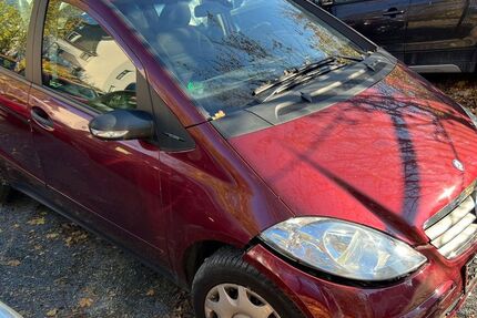 Mercedes-Benz A 150 97.435 km 1.999 &euro; Dresden 01139