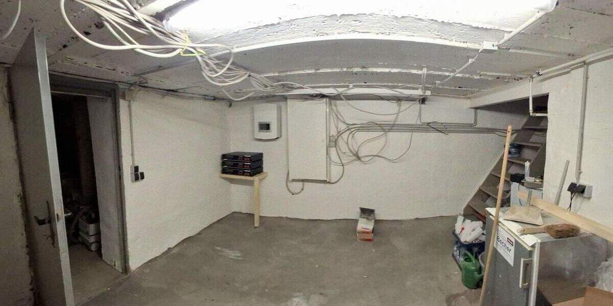 Bieterverfahren! zentrales Wohnjuwel: kernsaniertes Reihenhaus mit Solar, Kamin & Klima 3 zimmer