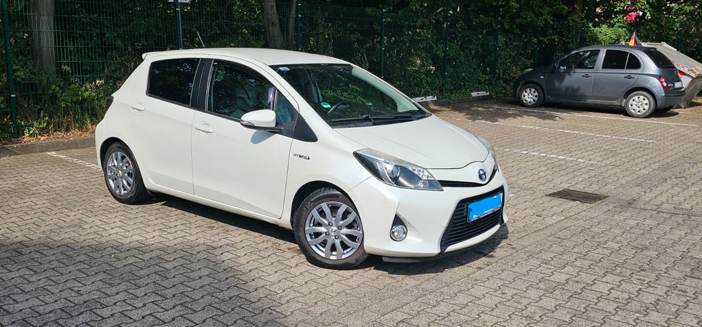 Toyota Yaris 190.000 km 7.990 &euro; Dortmund 44135