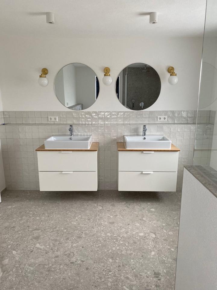 Haus im Haus, großzügige 5 Zi. Wohnung mit 40 qm Dachterrasse