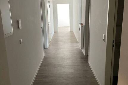 Wohnung Springe - 2 Zimmer, 70 m&sup2;, 735&euro; | Angebot:26433849