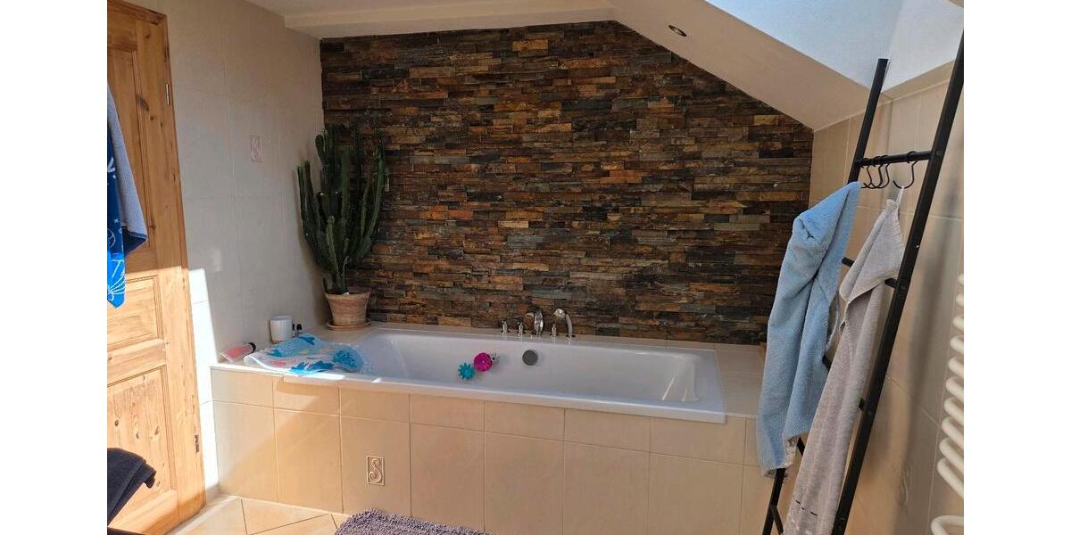 Doppelhaushälfte Güstrow - 10 Zimmer, 176 m&sup2;, 350.000&euro; | Angebot:26491758