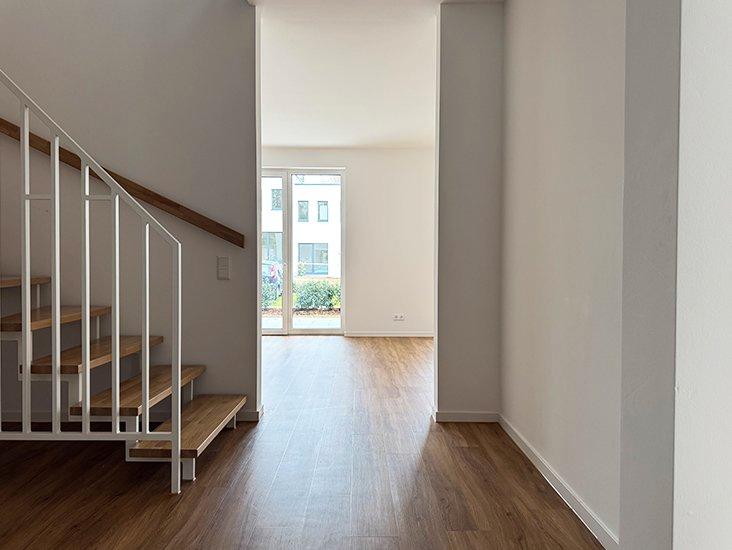 Reihenhaus Neuss - 4 Zimmer, 135 m&sup2;, 2.595&euro; | Angebot:26196885