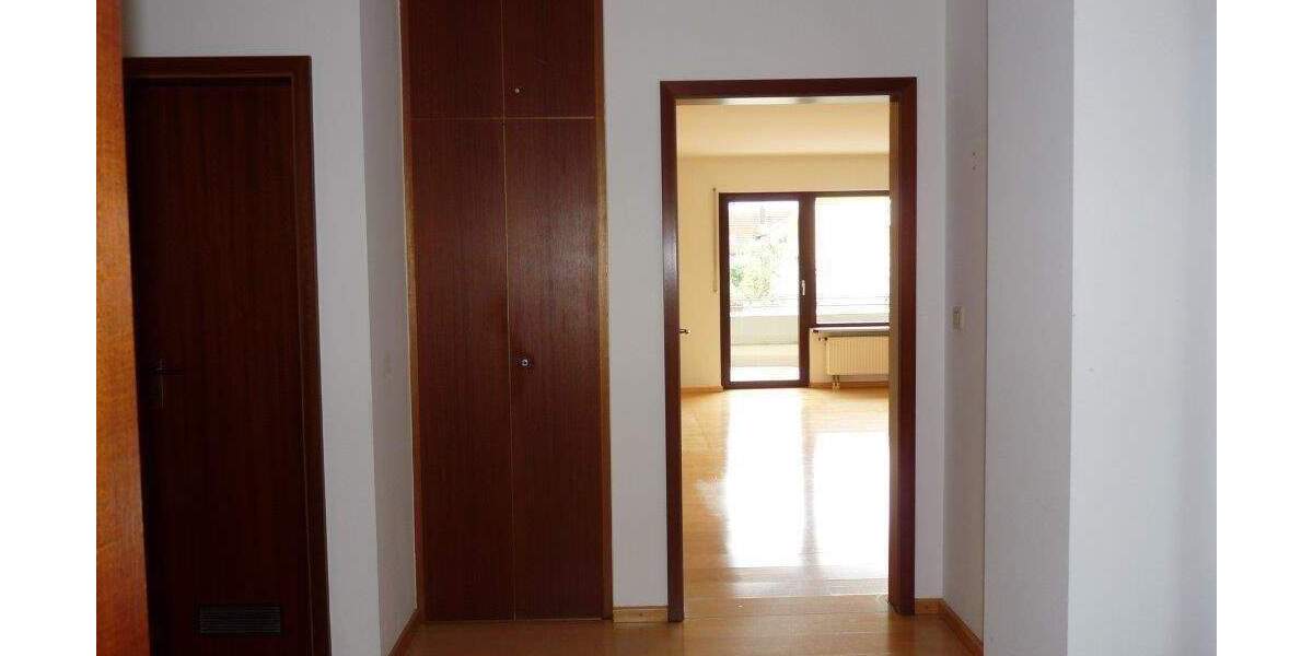 Etagenwohnung Altdorf bei Nürnberg Altdorf - 3 Zimmer, 89 m&sup2;, 295.000&euro; | Angebot:25360458