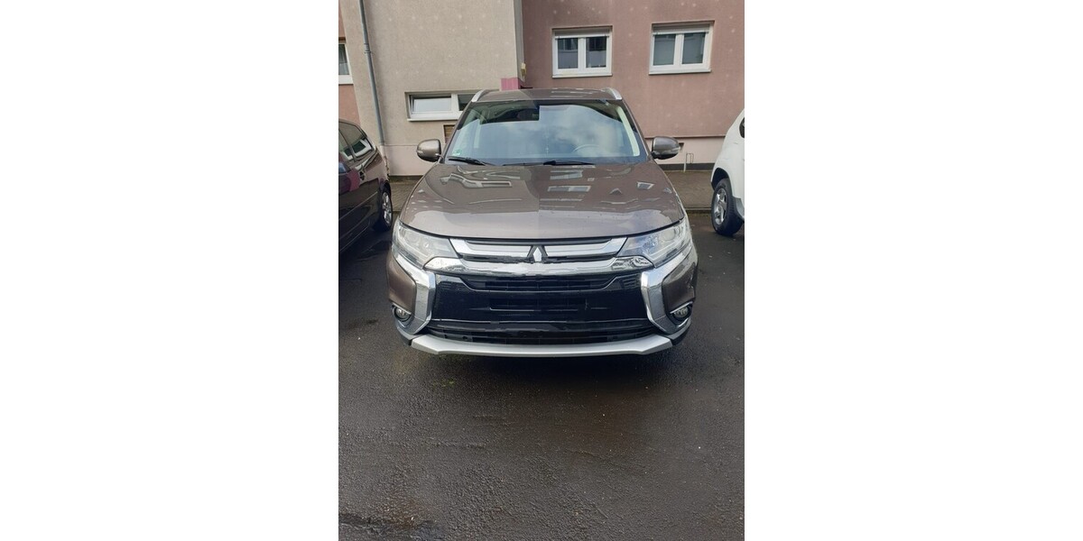 Mitsubishi Outlander 78.136 km 14.500 &euro; Marburg 35037