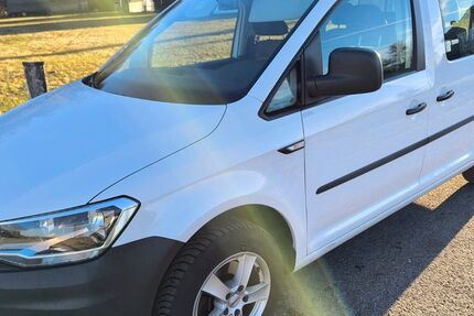 VW Caddy 141.671 km 16.777 &euro; Pähl 82396