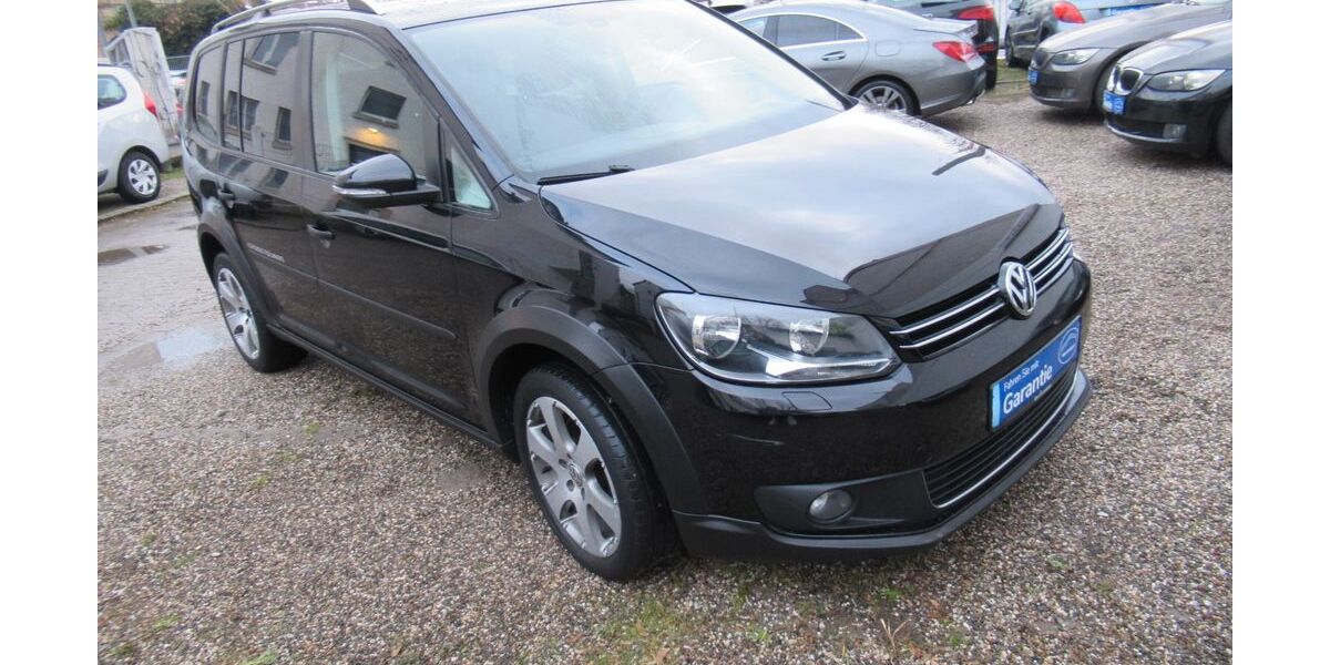 VW Touran 222.000 km 10.390 € Karlsruhe 76131