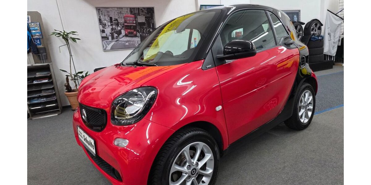 Smart ForTwo 31.990 km 12.699 &euro; Lippstadt 59557