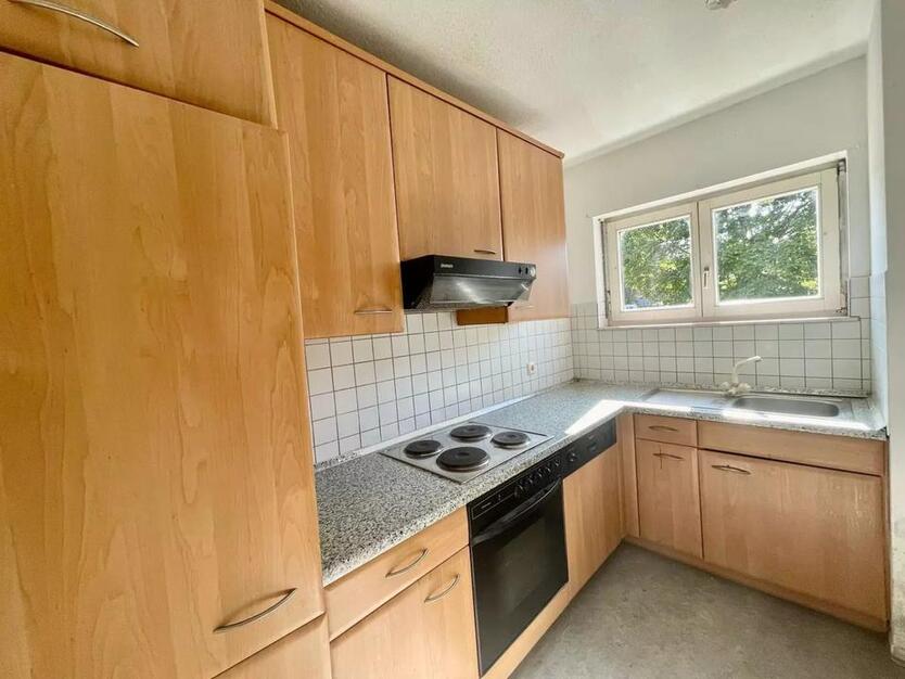 Schön geschnittene, sonnige 2-Zimmer-Wohnung in Homburg-Erbach zimmer