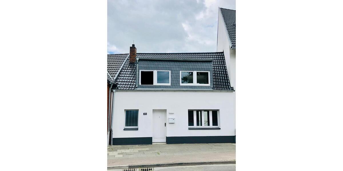 Reihenhaus Köln Chorweiler - 4 Zimmer, 101 m&sup2;, 1.600&euro; | Angebot:26658912