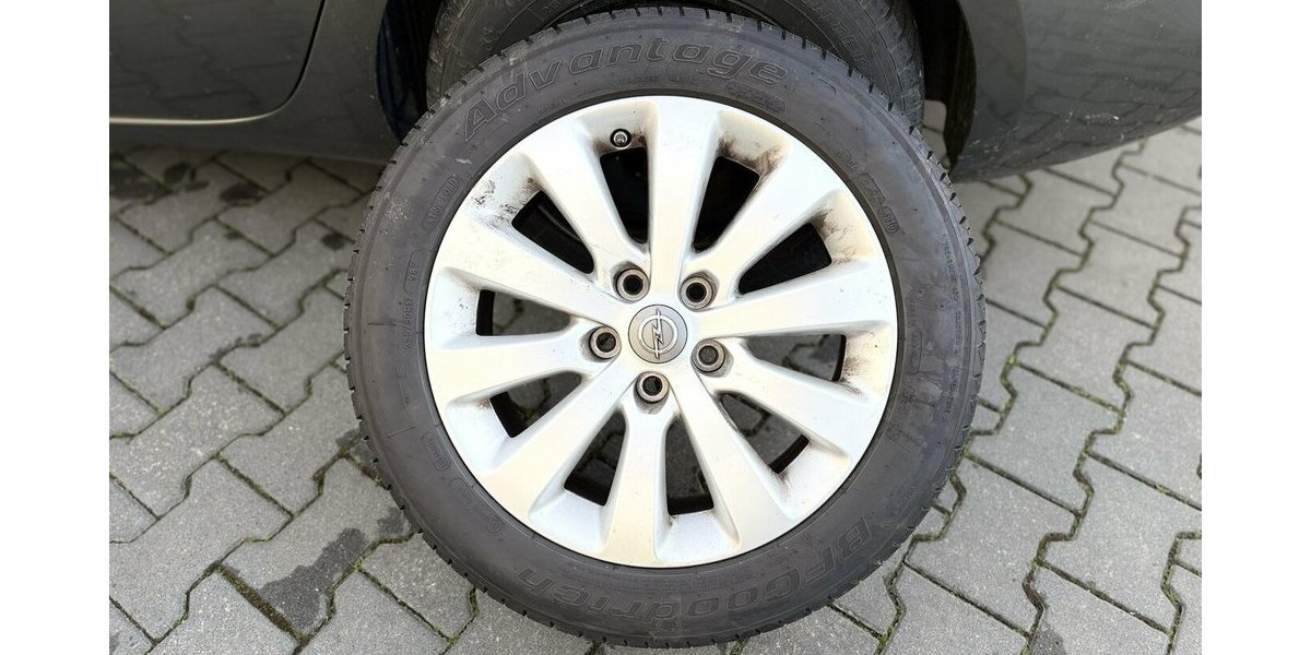 Opel Zafira Innovation / Automatik / Navi / 7 Sitze 95.000 km 17.900 &euro; Mönchengladbach 41066