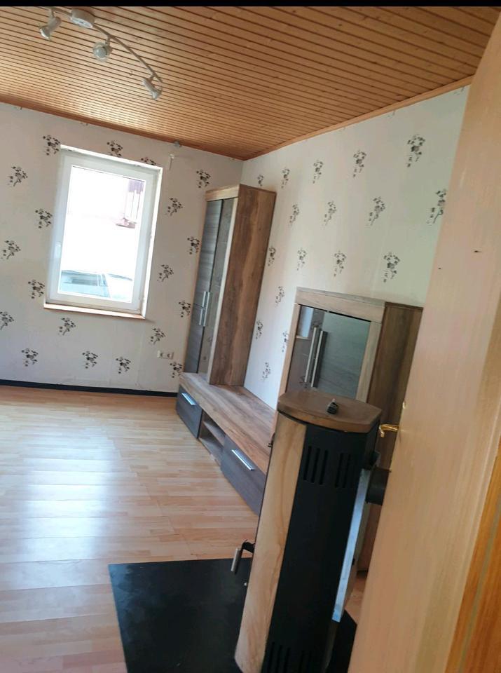 3- Zimmer-Wohnung mit Stellplatz zu vermieten