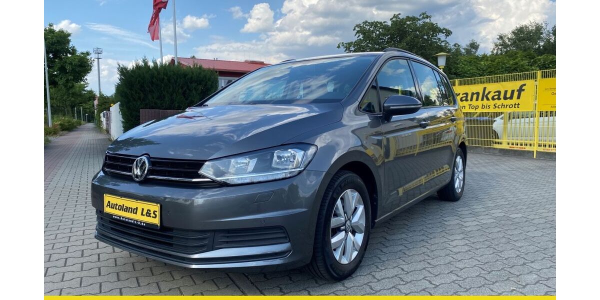 VW Touran 107.655 km 12.990 &euro; Cottbus/ Groß Gaglow 03051