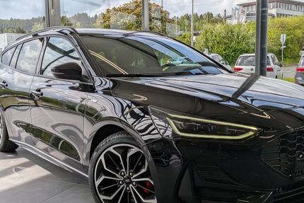 Ford Focus 7.810 km 25.450 &euro; Naila 95119