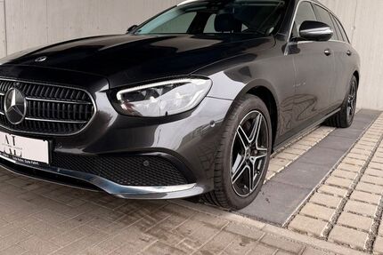 Mercedes-Benz E 300 77.370 km 31.900 &euro; Lübeck 23556