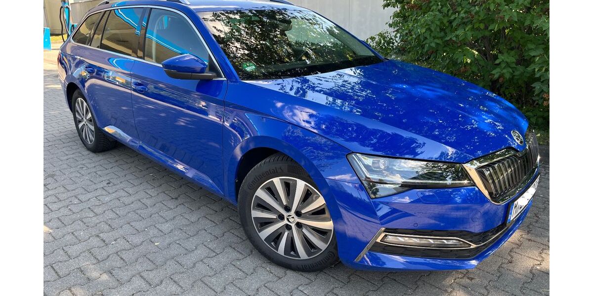 Skoda Superb 122.000 km 18.800 &euro; München 81475