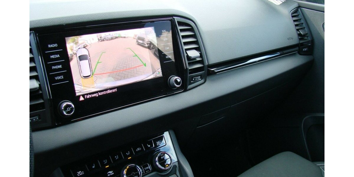 Skoda Karoq 1.5TSI Sportline ACC Kamera LED 45.047 km 27.480 &euro; Falkensee 14612