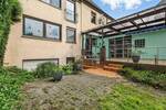 Ein Zuhause zum Verlieben: Stilvolle Doppelhaushälfte mit idyllischem Garten