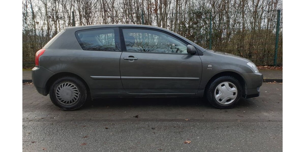 Toyota Corolla 161.254 km 2.300 &euro; Paderborn 33104