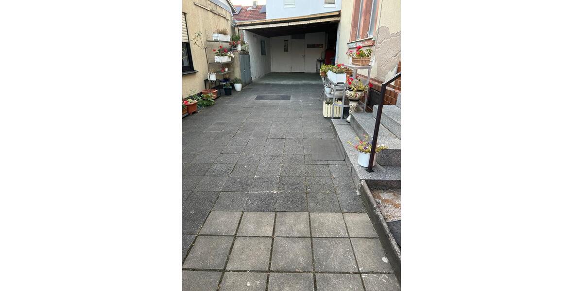 Einfamilienhaus Großwallstadt - 6 Zimmer, 180 m&sup2;, 2.200&euro; | Angebot:24240097