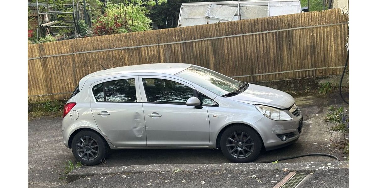Opel Corsa 226.000 km 550 &euro; Nenzingen 78359