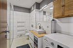 *** Lichtdurchflutete Dachgeschoßwohnung mit zwei sonnigen Dachterrassen in Top-Lage ***