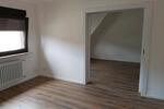 Dachgeschoßwohnung Schriesheim - 4 Zimmer, 86 m&sup2;, 1.200&euro; | Angebot:26286468