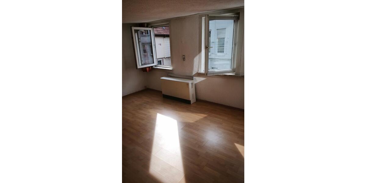 Etagenwohnung Freudenberg - 3 Zimmer, 68 m&sup2;, 40.000&euro; | Angebot:27120870