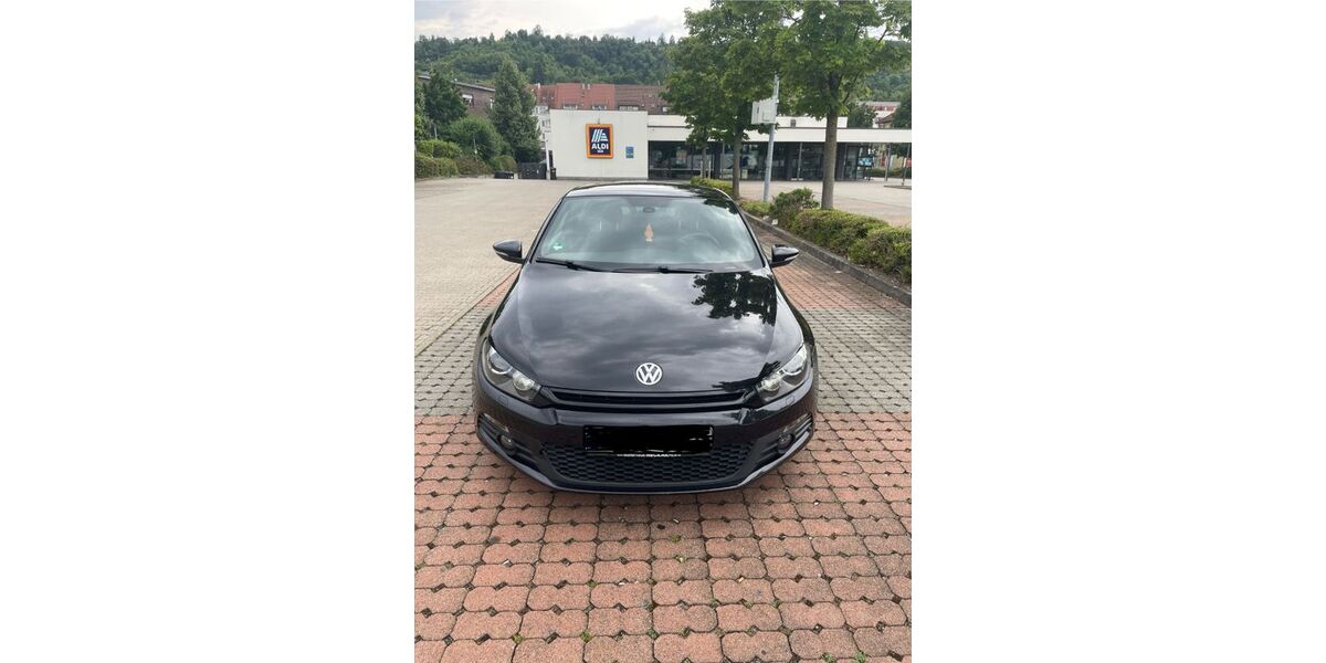 VW Scirocco 147.000 km 11.100 € Stuttgart 70188