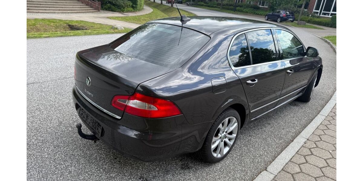 Skoda Superb 104.000 km 7.500 &euro; Hamburg 22143