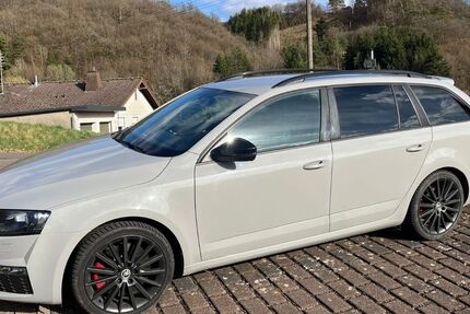 Skoda Octavia 165.000 km 15.500 &euro; Niederbrombach 55767
