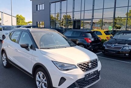 Seat Arona 53.439 km 14.377 &euro; Fürth 90763