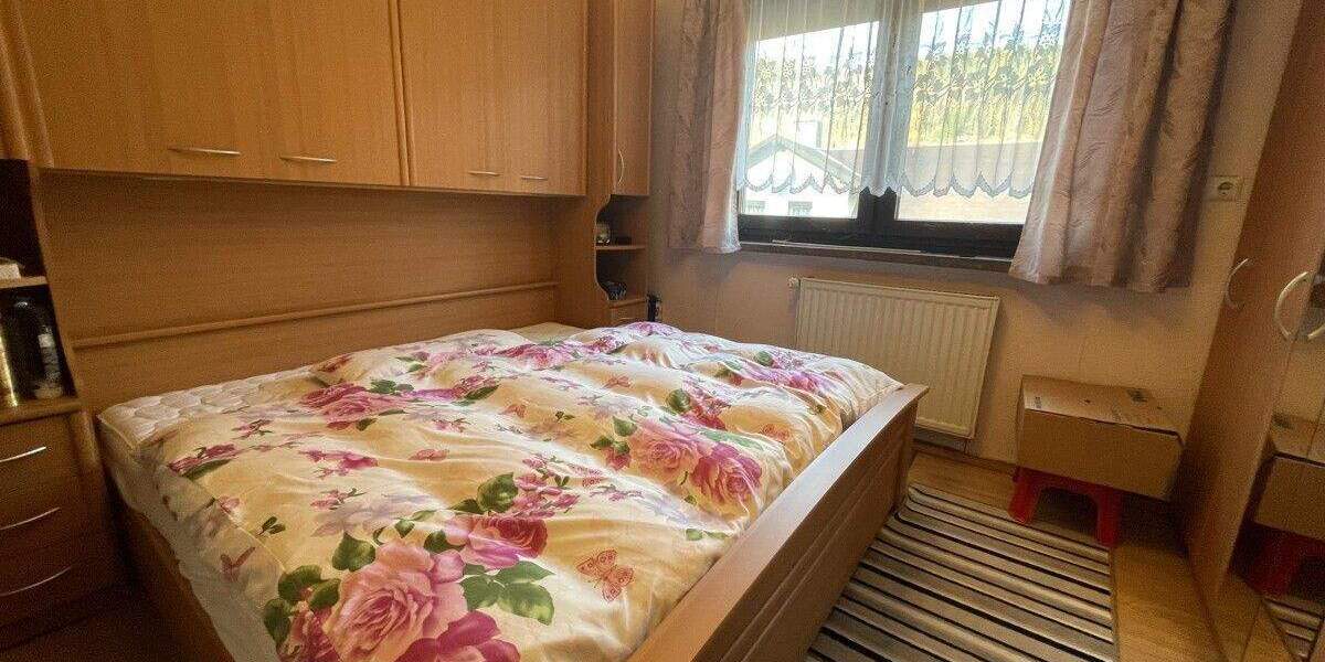 Einfamilienhaus Sitzendorf - 6 Zimmer, 137 m&sup2;, 85.000&euro; | Angebot:24024936