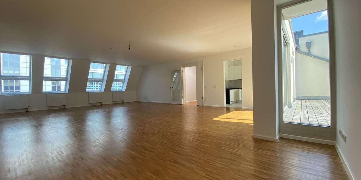 Etagenwohnung Berlin Mitte - 4 Zimmer, 205 m&sup2;, 3.375&euro; | Angebot:27128022