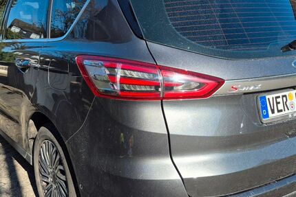 Ford S-Max 188.500 km 8.950 &euro; Achim 28832