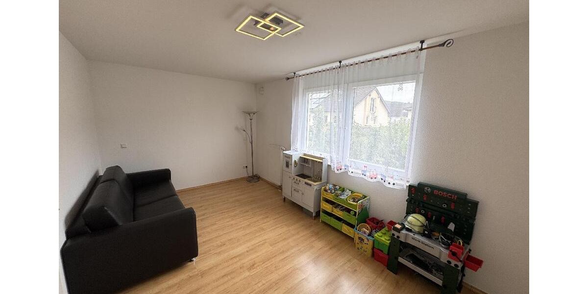 Doppelhaushälfte Königswinter - 4 Zimmer, 124 m&sup2;, 1.700&euro; | Angebot:25143043