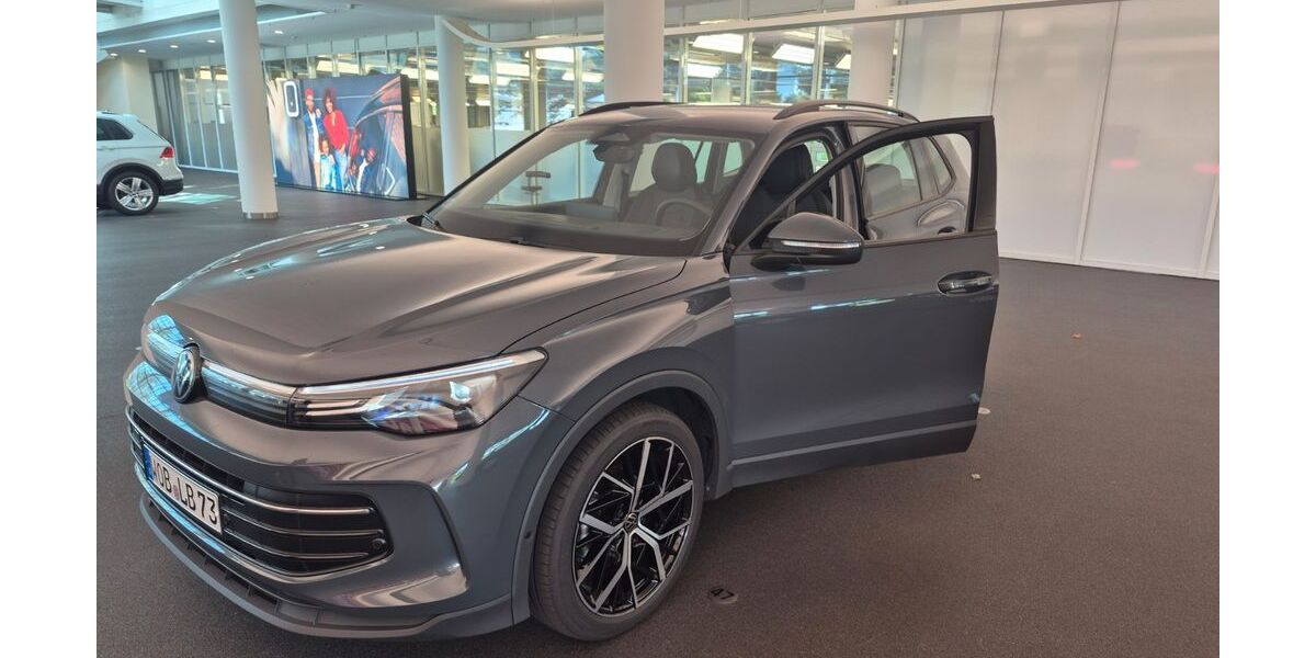 VW Tiguan 35.000 km 32.900 &euro; Bingen 72511