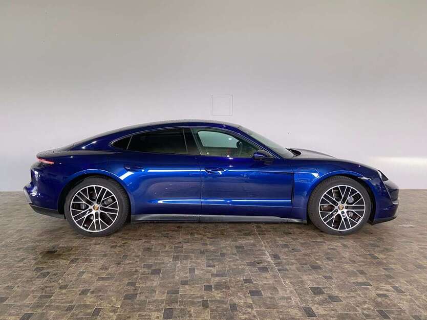 Porsche Taycan 64.000 km 55.890 € Nümbrecht-Niederbröl 51588