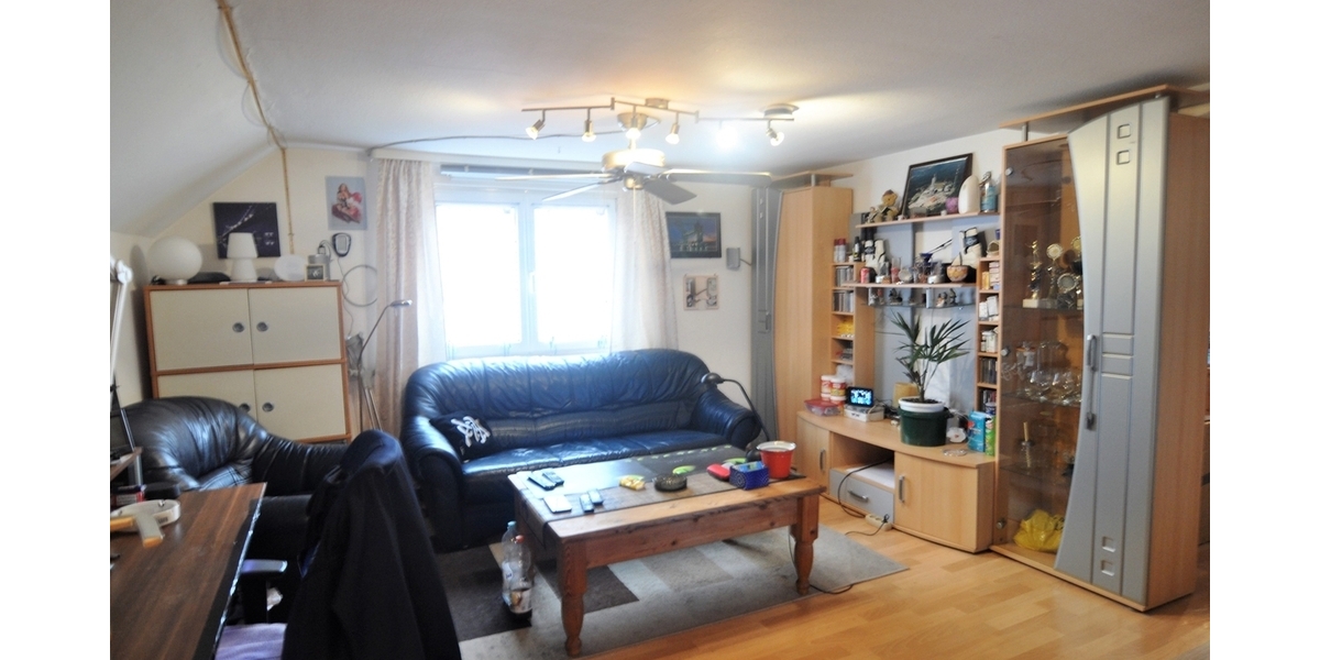 Ihr Deal: 3 Häuschen, 3 Garagen, bis zu 5 WE, davon nur 2 vermietet. HEIZUNG IST NEU! - Mehrfamilienhaus, Wohnhaus Schmitten | Angebot:26781264