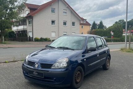 Renault Clio 178.000 km 1.990 &euro; Detmold 32760